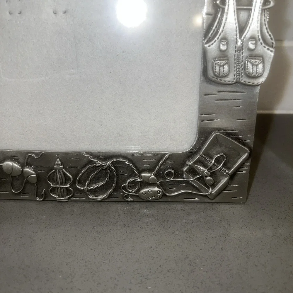 FISHING Theme 3-D Pewter - Picture Frame